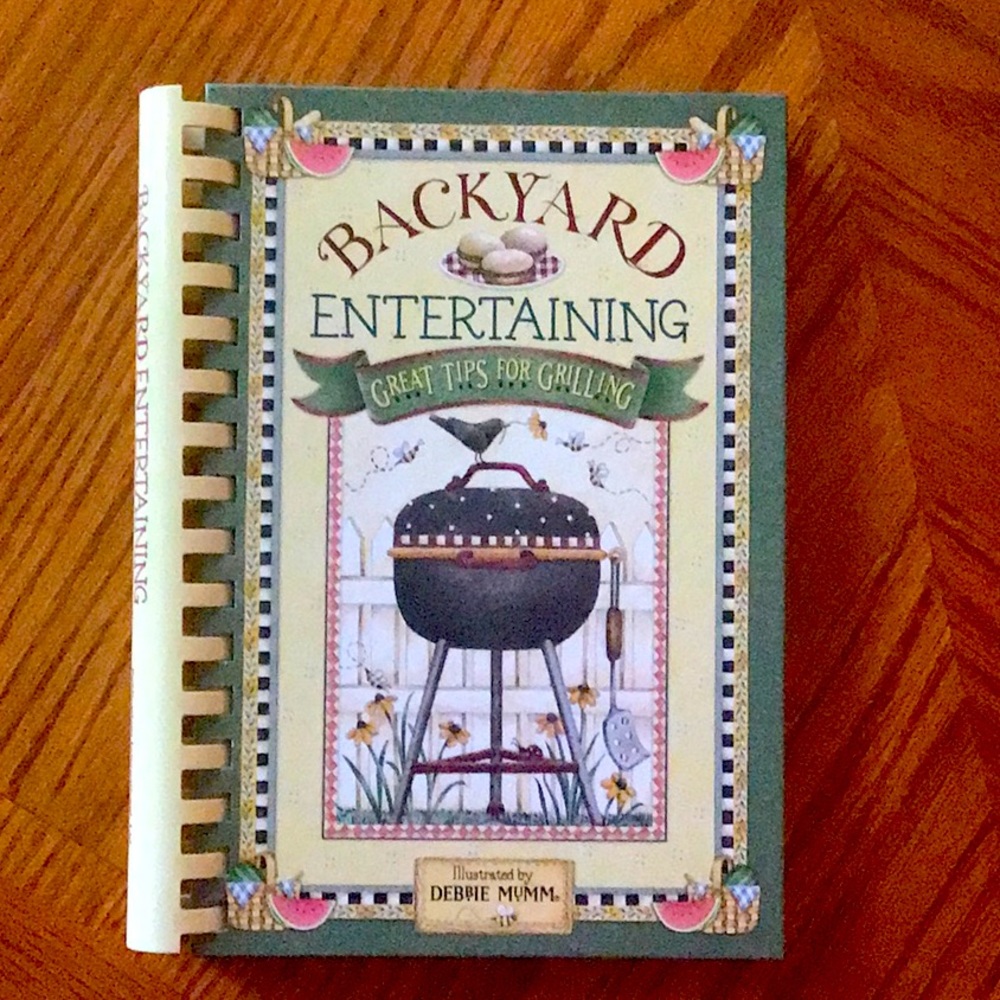 Like NEW.  Backyard Entertaining cookbook